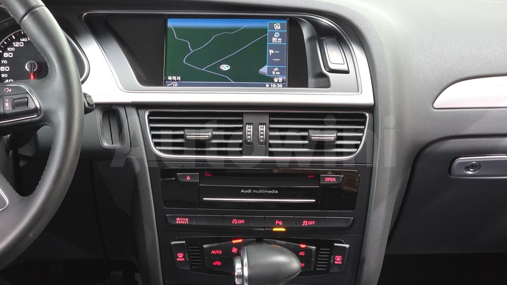 Audi New A4 2.0 TDI dynamic B8 — снимка 17