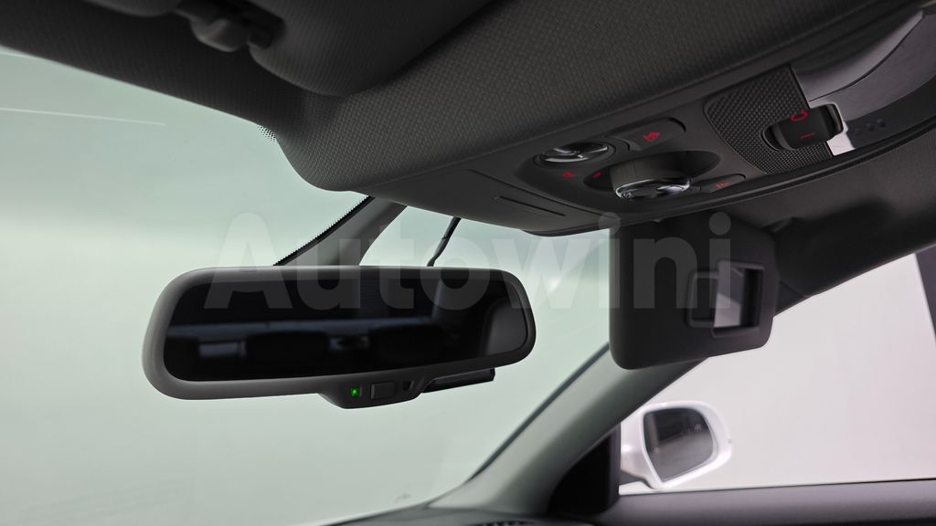 Audi New A4 2.0 TDI dynamic B8 — снимка 16