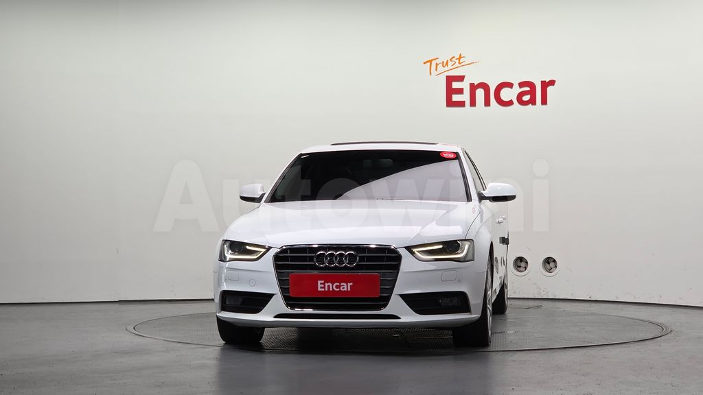 Audi New A4 2.0 TDI dynamic B8 — снимка 3