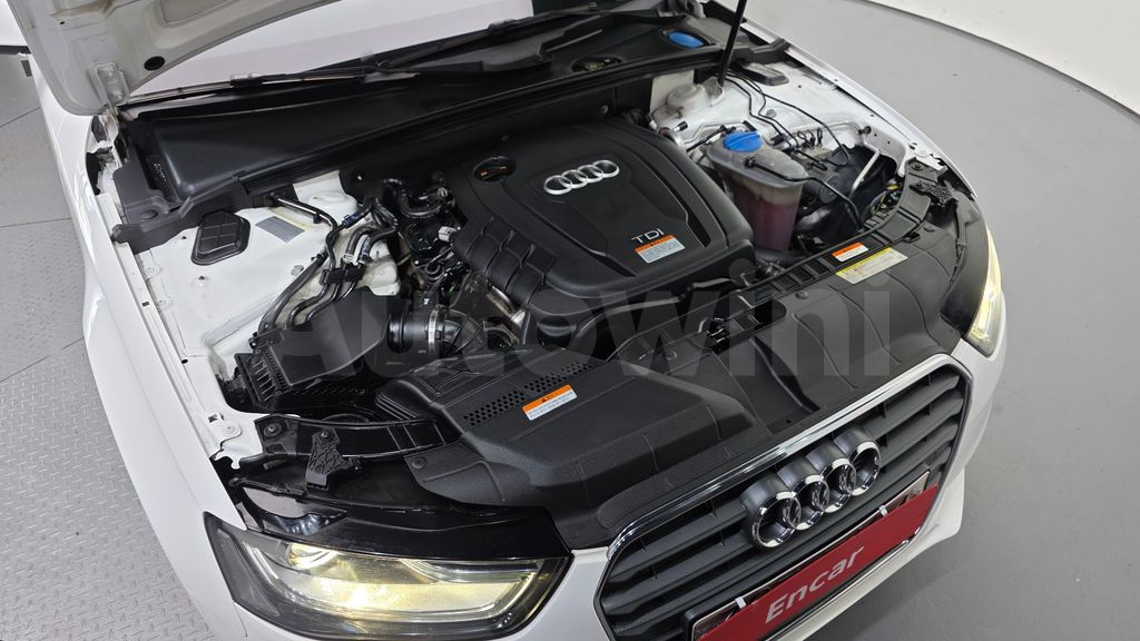 Audi New A4 2.0 TDI dynamic B8 — снимка 6