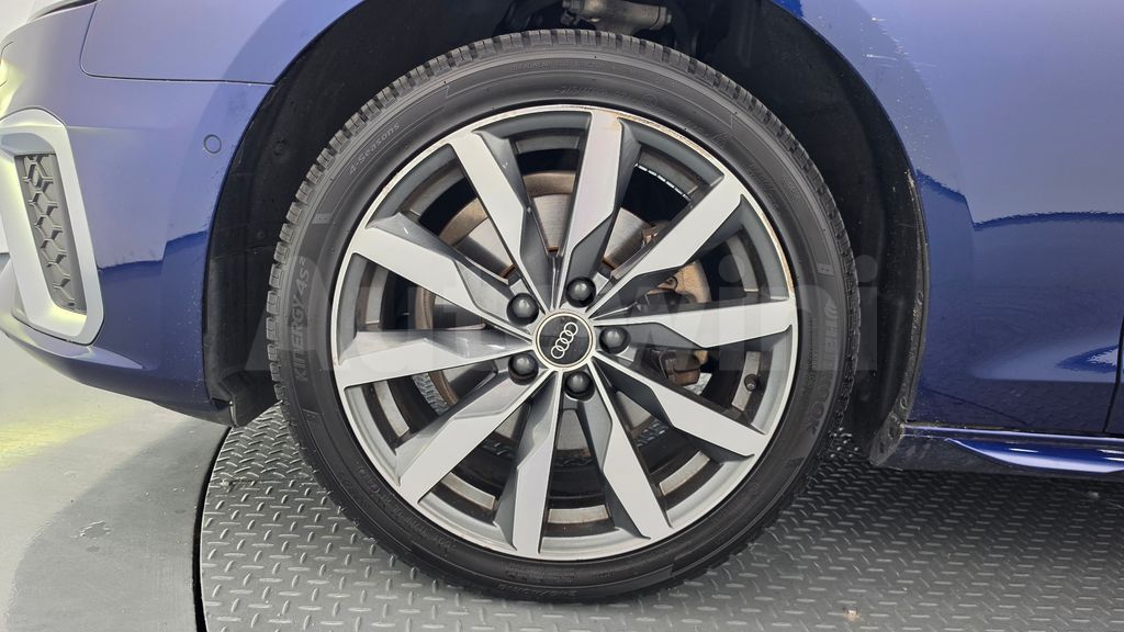 Audi A4 (B9) 40 TFSI Premium — снимка 5