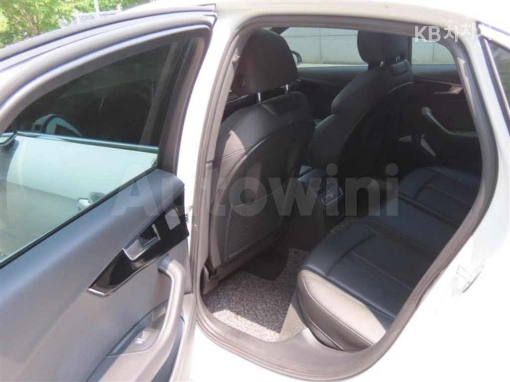 Audi A4 (B9) 40 TFSI Premium — снимка 14