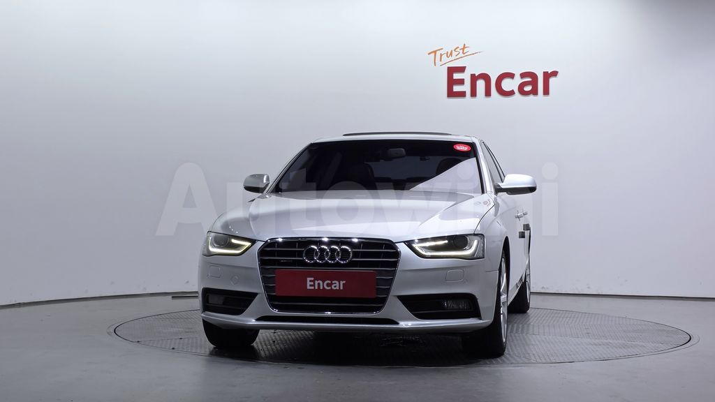 Audi New A4 2.0 TFSI Quattro Dynamic B8 — снимка 3