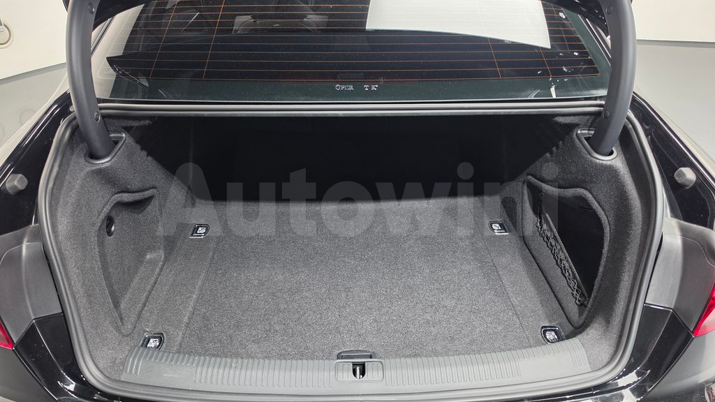 Audi A4 (B9) 40 TDI Quattro Premium — снимка 19