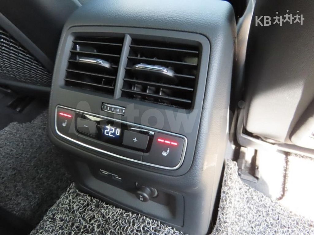 Audi A4 (B9) 40 TFSI Premium — снимка 15