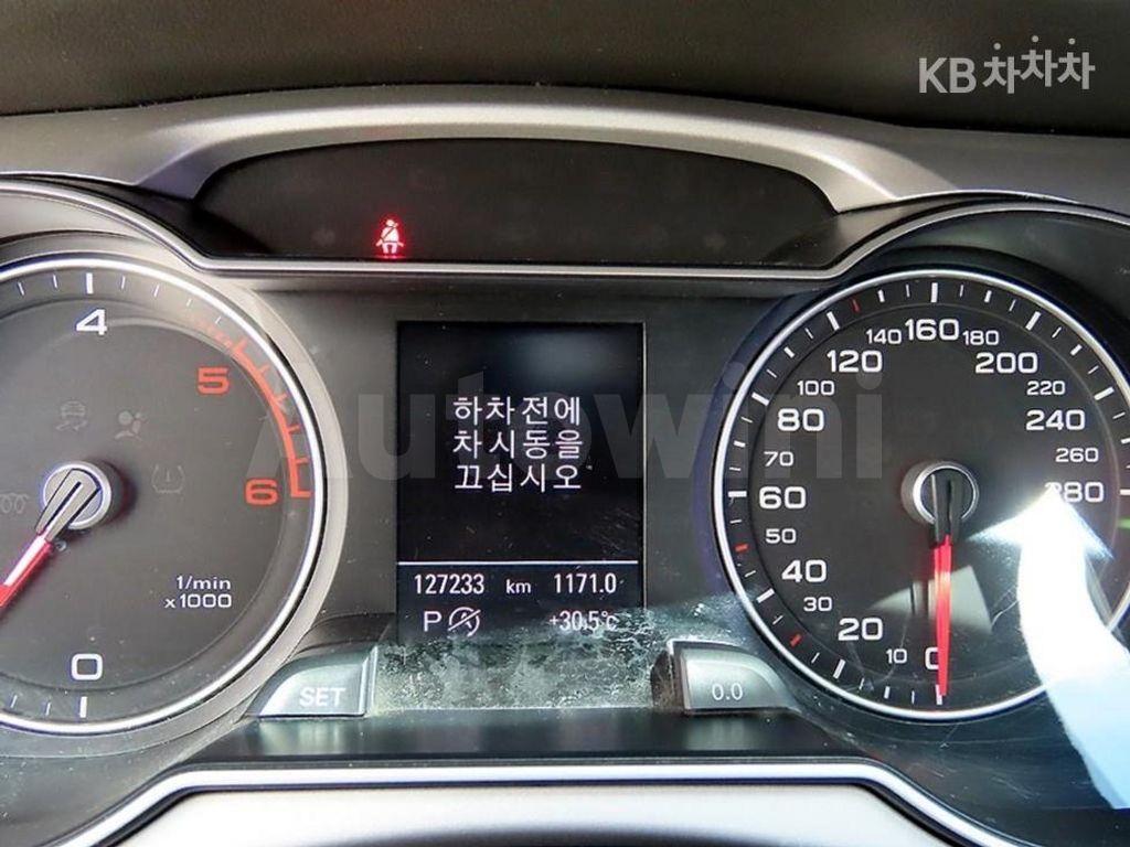 Audi A4 35 TDI Quattro B8 — снимка 9