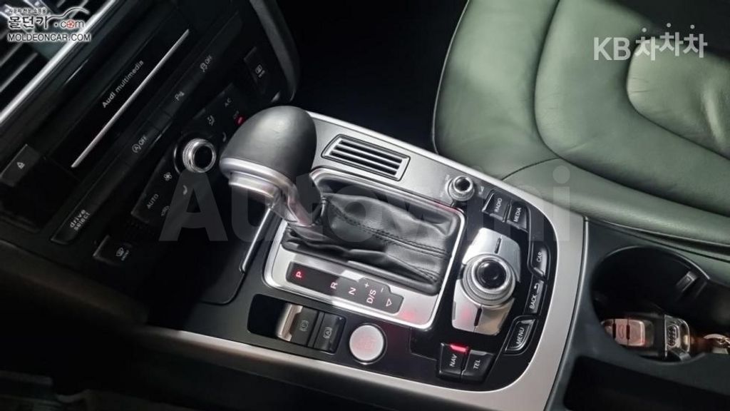 Audi A4 2.0 TDI (13Y~) — снимка 14