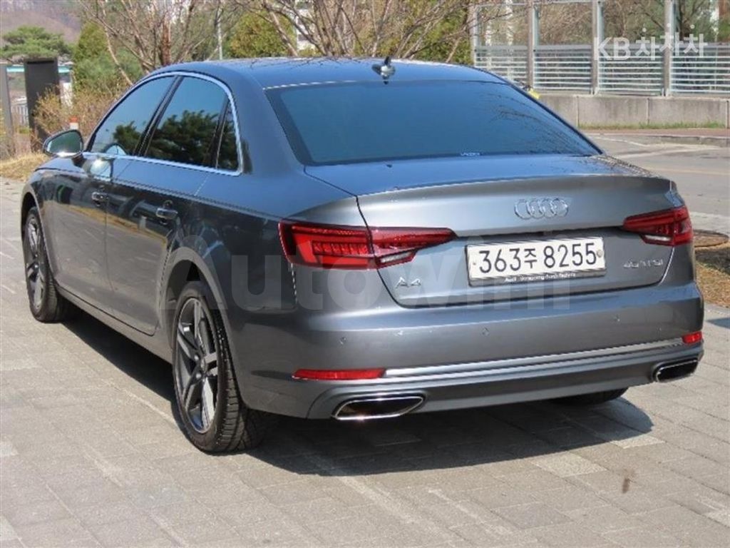 Audi A4 (B9) 40 TFSI - — снимка 4