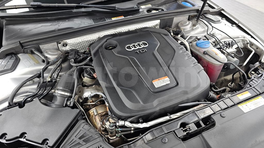 Audi New A4 30 TDI Dynamic B8 — снимка 6