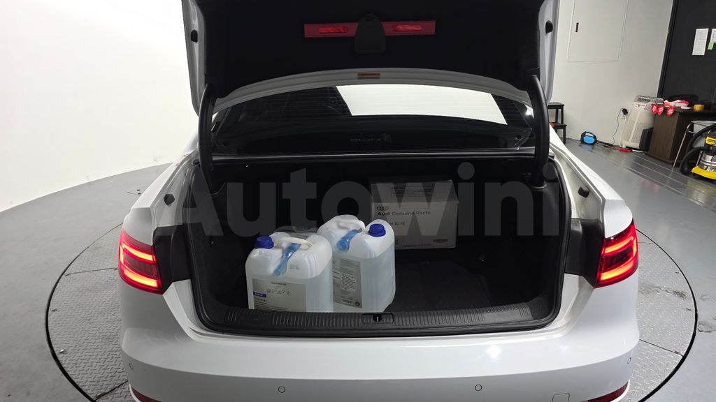Audi A4 (B9) 35 TDI Quattro Premium — снимка 19
