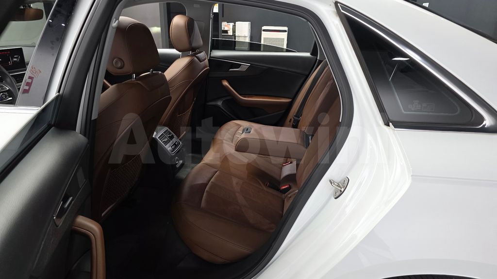 Audi A4 (B9) 35 TDI Quattro Premium — снимка 12