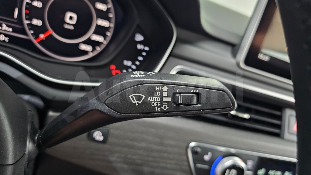 Audi A4 (B9) 40 TFSI Premium — снимка 17