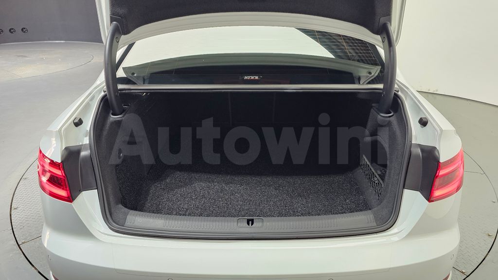 Audi A4 (B9) 40 TFSI Premium — снимка 20