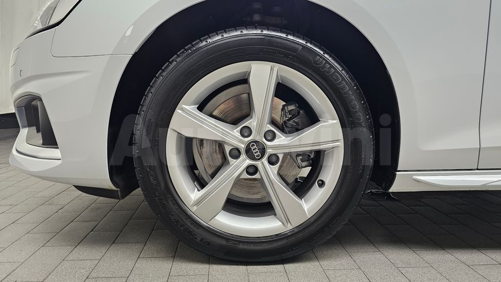 Audi A4 (B9) 40 TFSI — снимка 5