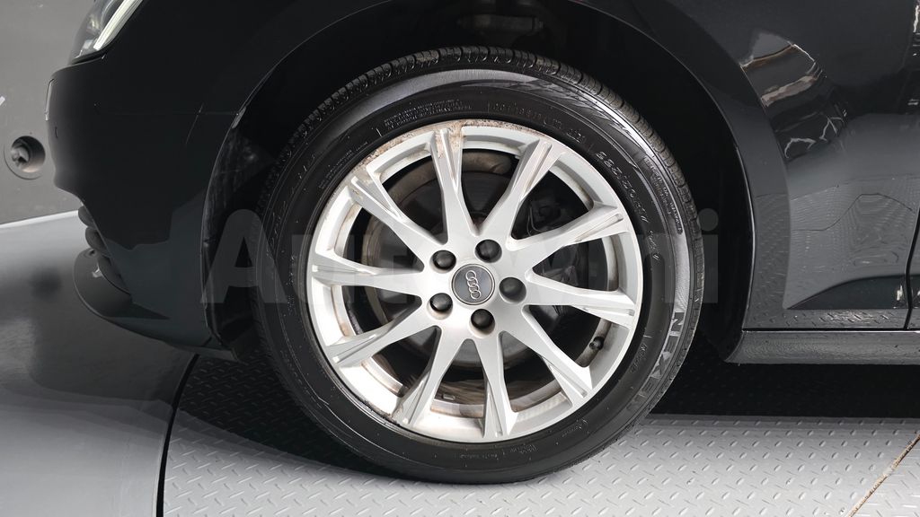 Audi A4 (B9) 30 TDI — снимка 5