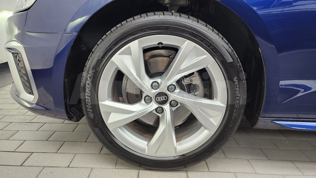Audi A4 (B9) 40 TFSI Premium — снимка 5