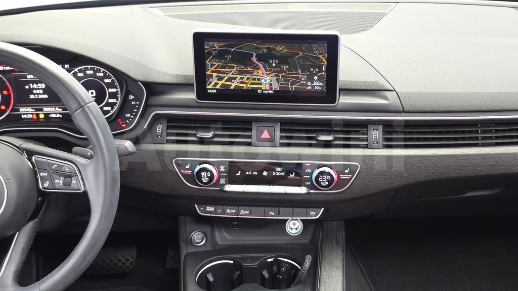 Audi A4 (B9) 35 TDI Premium — снимка 14
