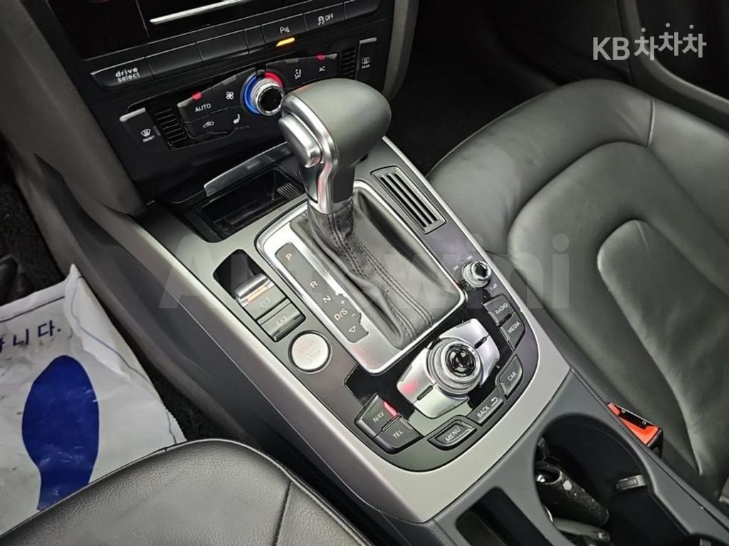 Audi A4 2.0 TFSI Quattro Dynamic B8 — снимка 8
