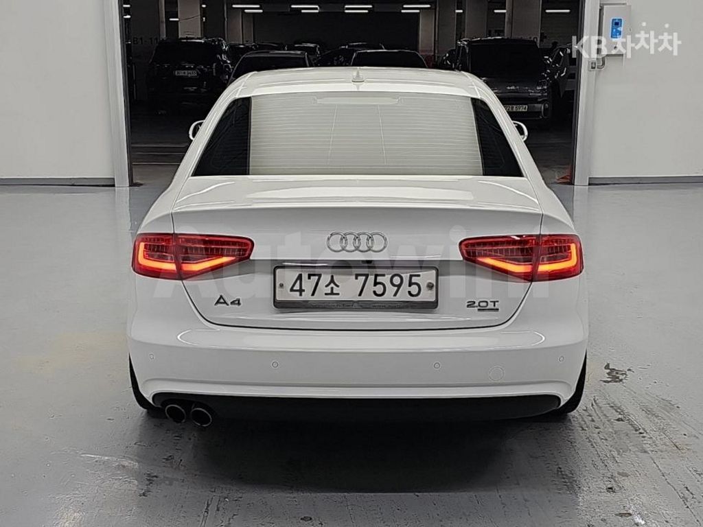 Audi A4 2.0 TFSI Quattro Dynamic B8 — снимка 3