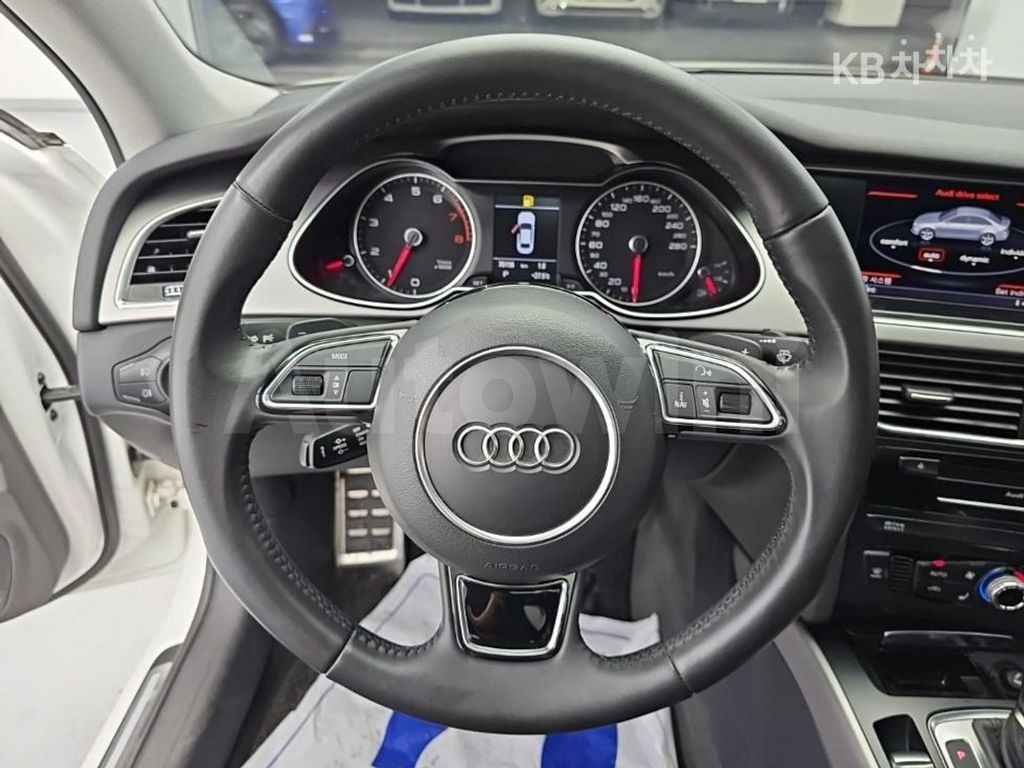 Audi A4 2.0 TFSI Quattro Dynamic B8 — снимка 9