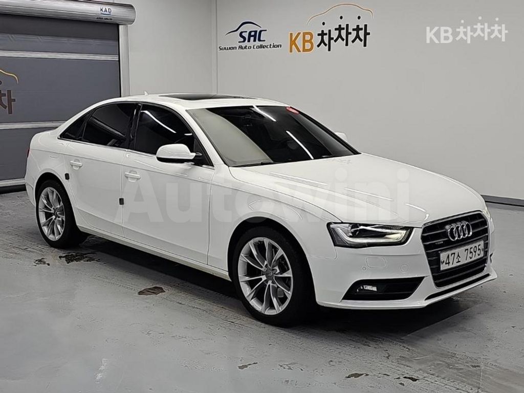 Audi A4 2.0 TFSI Quattro Dynamic B8 — снимка 4