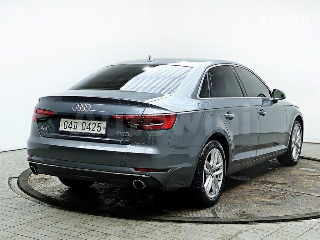 Audi A4 (B9) 45 TFSI Quattro Premium — снимка 4