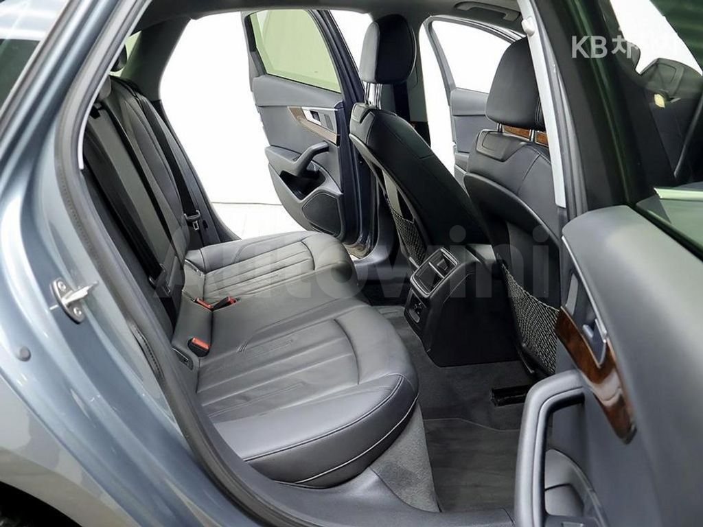 Audi A4 (B9) 45 TFSI Quattro Premium — снимка 12