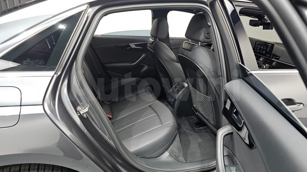 Audi A4 (B9) 40 TDI Quattro Premium — снимка 13