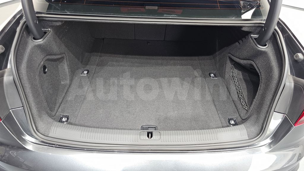 Audi A4 (B9) 40 TDI Quattro Premium — снимка 20
