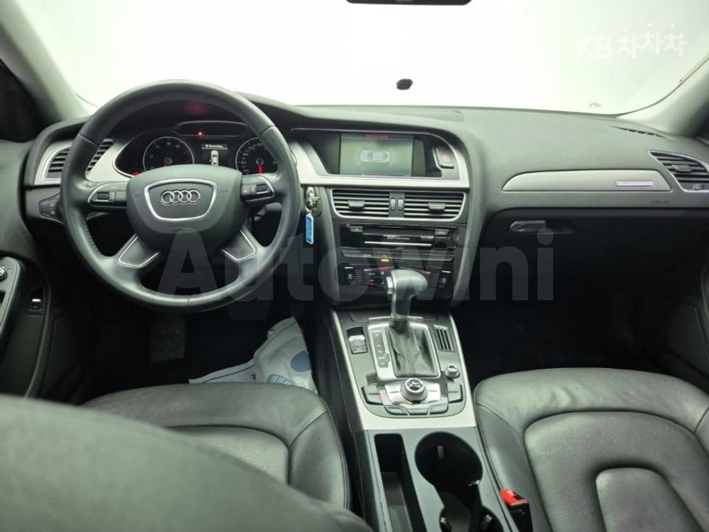 Audi A4 2.0 TFSI Quattro B8 — снимка 7