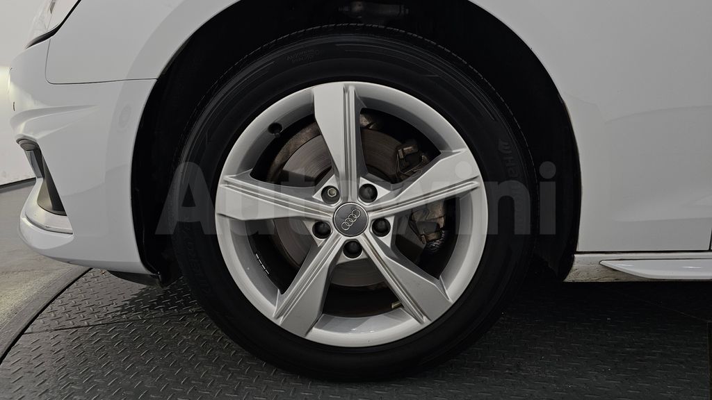 Audi A4 (B9) 35 TDI — снимка 6