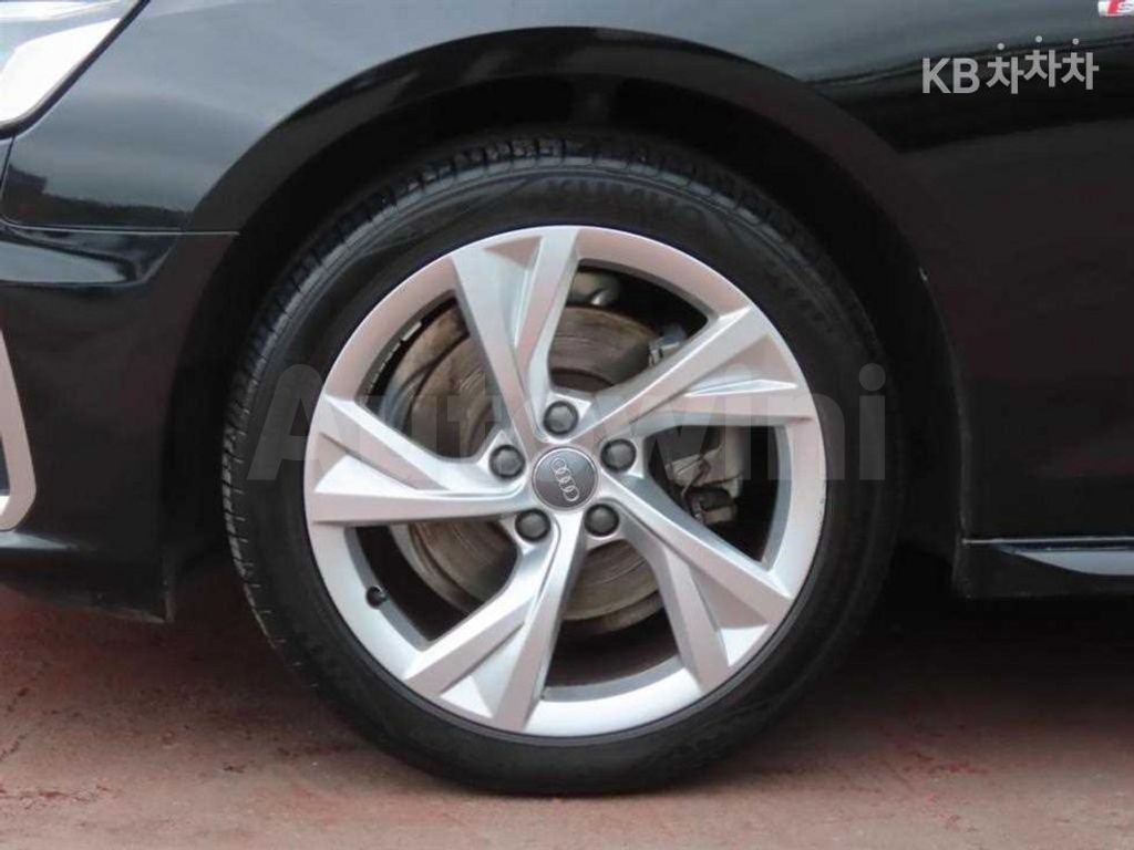Audi A4 (B9) 40 TFSI Premium — снимка 20