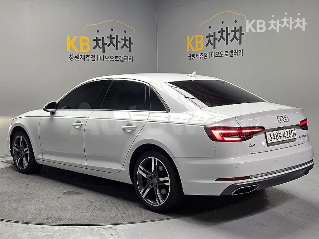 Audi A4 (B9) 40 TFSI - — снимка 7