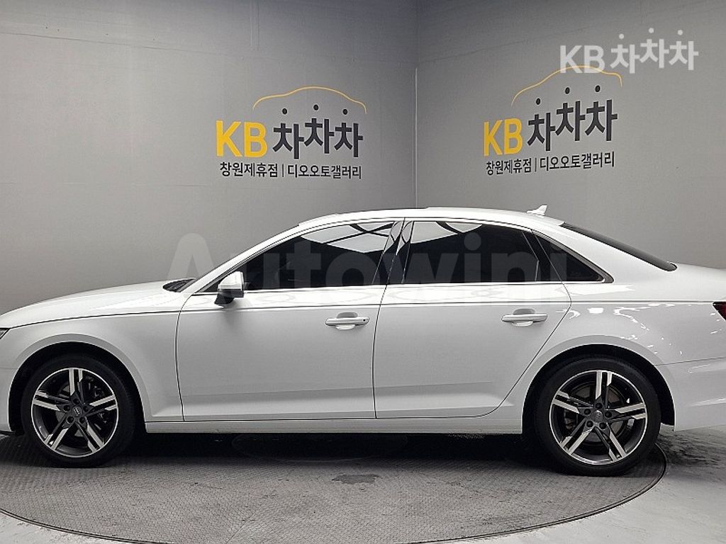 Audi A4 (B9) 40 TFSI - — снимка 8