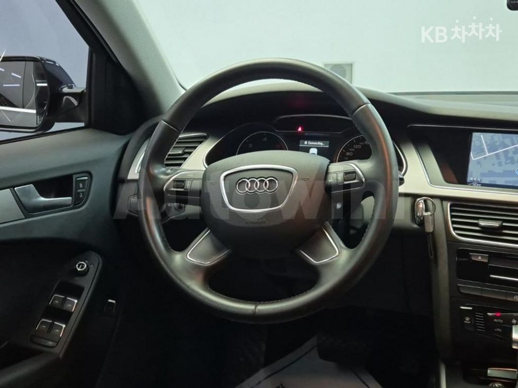 Audi A4 2.0 TDI (13Y~) — снимка 9