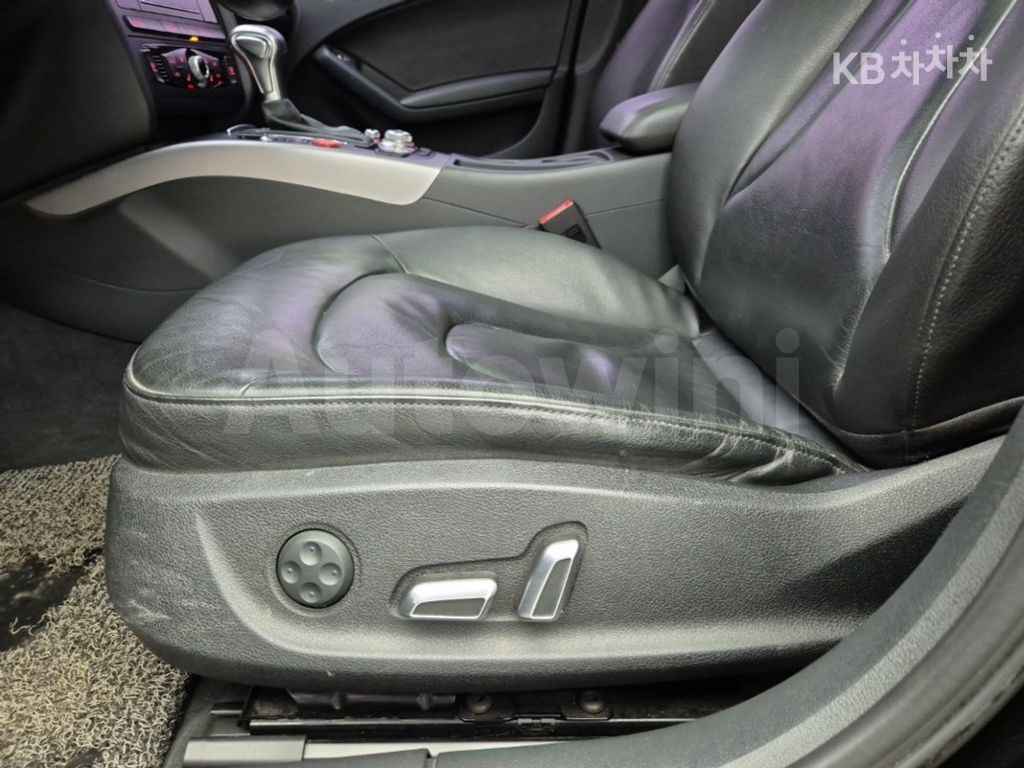 Audi A4 30 TDI Dynamic B8 — снимка 19