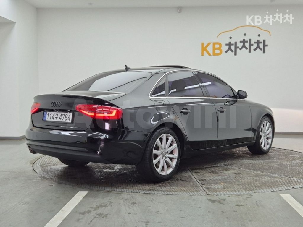 Audi A4 30 TDI Dynamic B8 — снимка 4