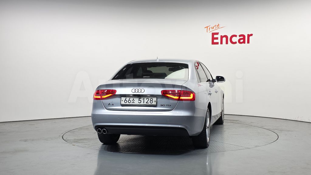Audi New A4 30 TDI B8 — снимка 4