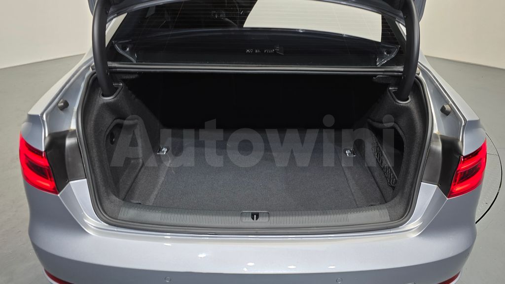 Audi A4 (B9) 35 TDI Quattro Premium — снимка 18
