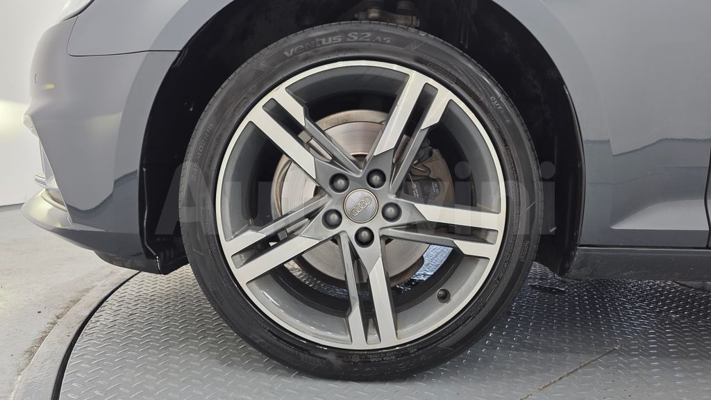Audi A4 (B9) 40 TFSI Premium — снимка 5