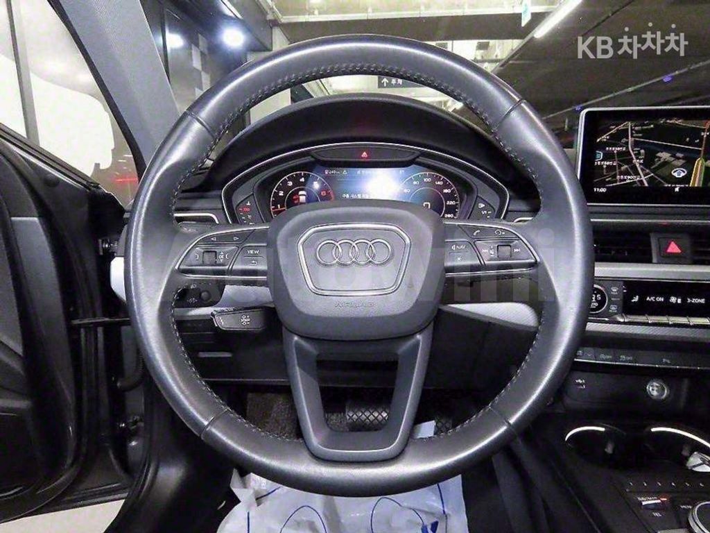 Audi A4 (B9) 40 TFSI - — снимка 8