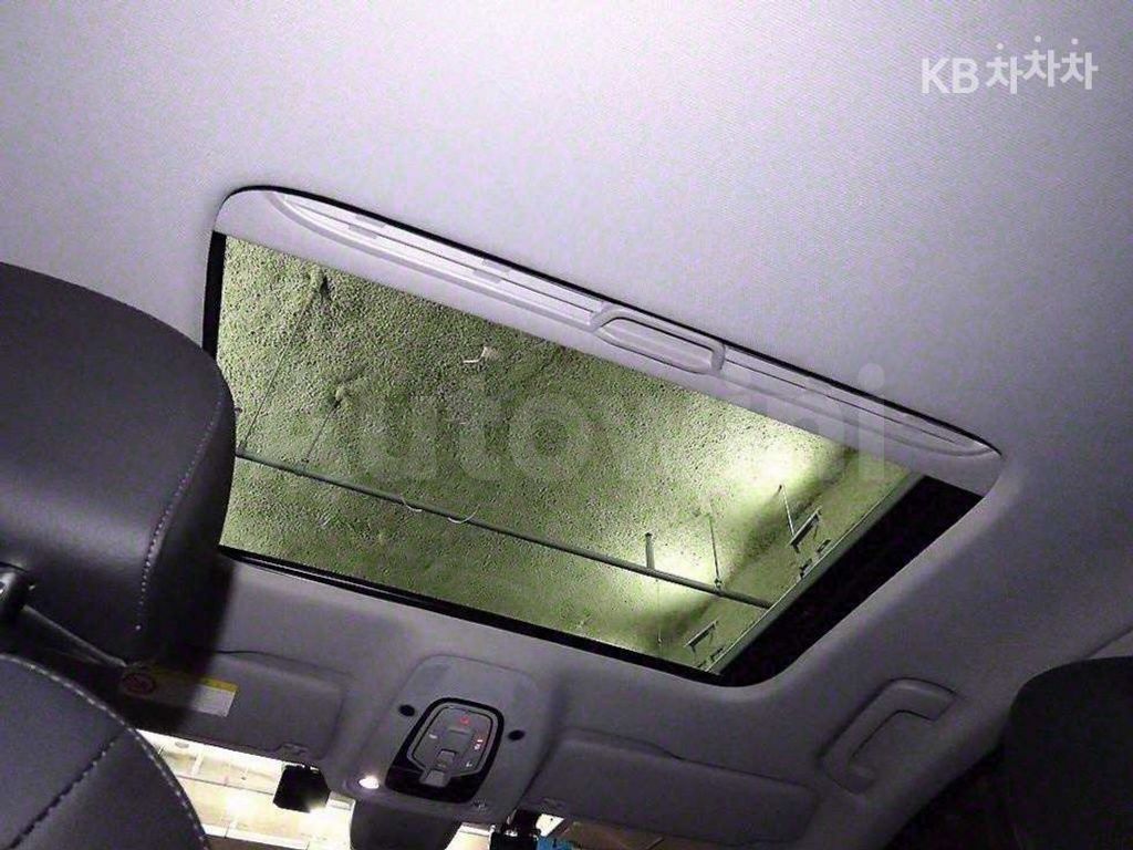 Audi A4 (B9) 40 TFSI - — снимка 16
