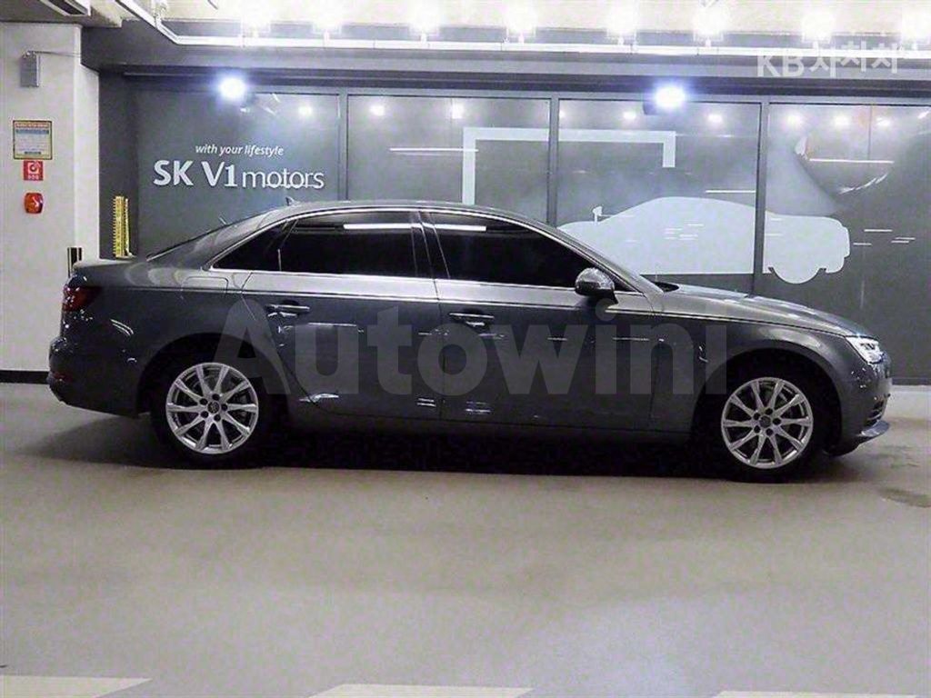 Audi A4 (B9) 40 TFSI - — снимка 3