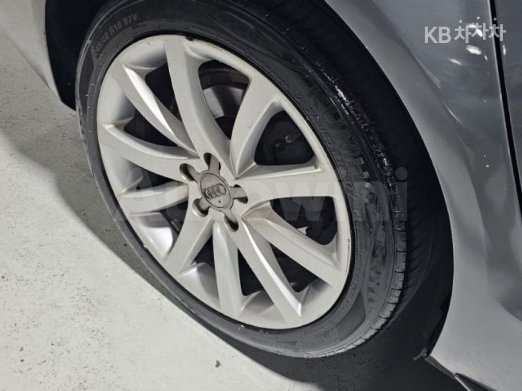 Audi A4 35 TDI Quattro B8 — снимка 20