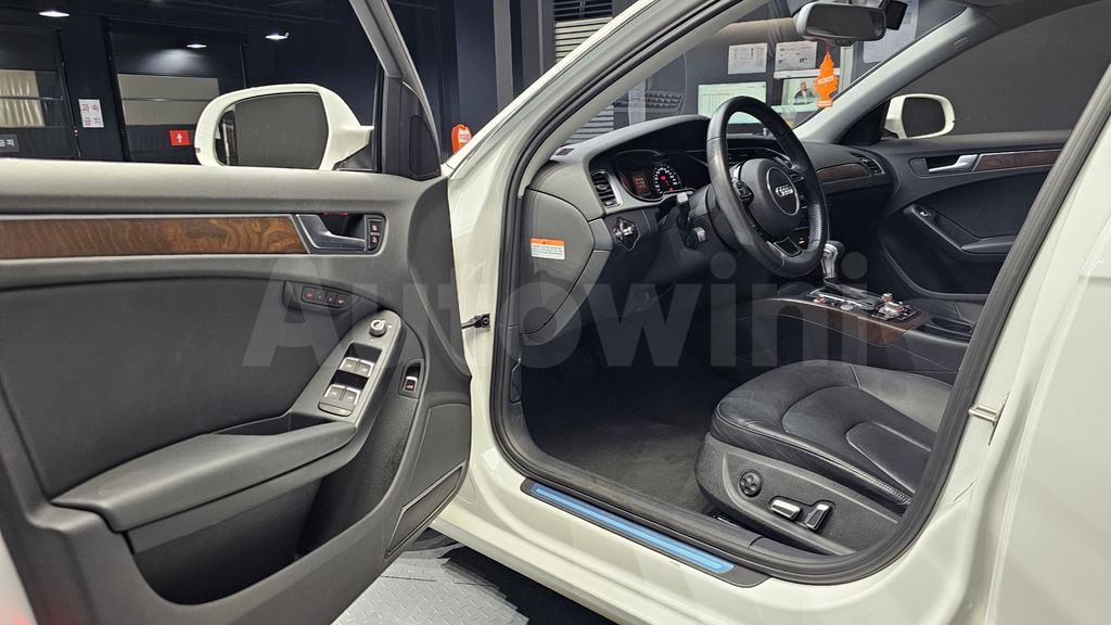 Audi New A4 30 TDI Dynamic B8 — снимка 10