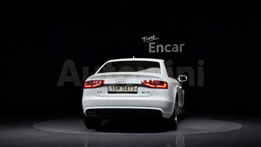 Audi New A4 30 TDI Dynamic B8 — снимка 4