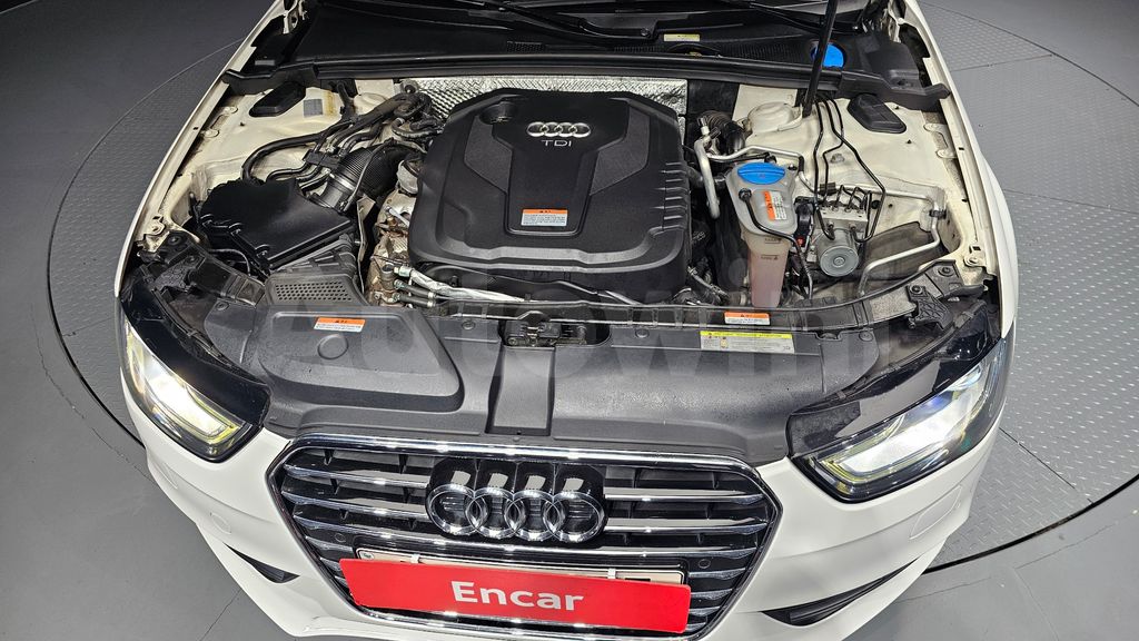 Audi New A4 30 TDI Dynamic B8 — снимка 6