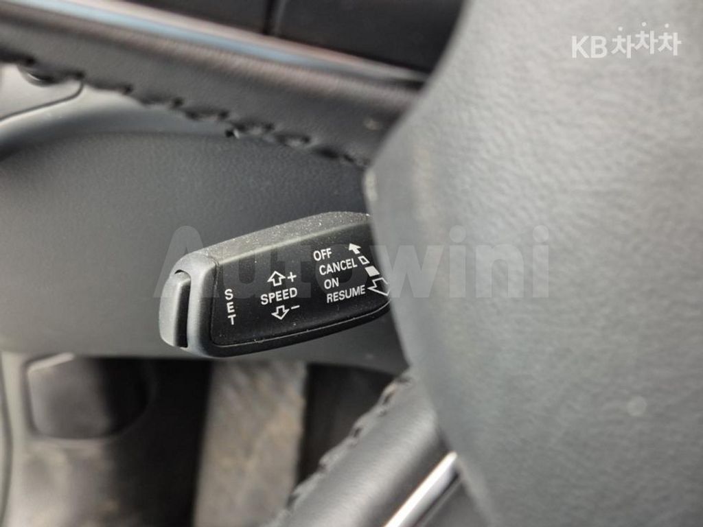 Audi A4 2.0 TDI (13Y~) — снимка 16