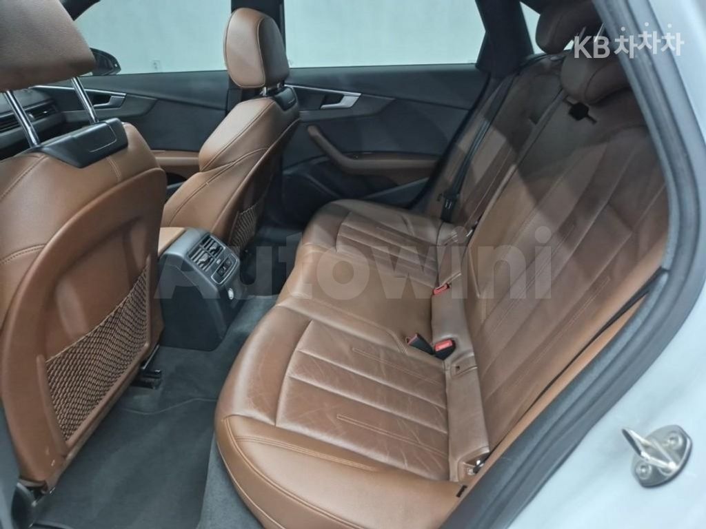 Audi A4 (B9) 40 TFSI Premium — снимка 15
