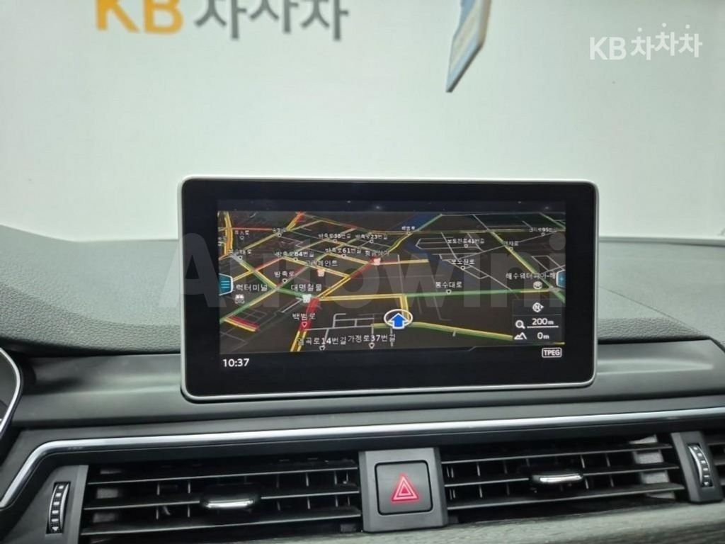 Audi A4 (B9) 40 TFSI Premium — снимка 10